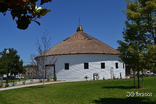 DSC20913.JPG - DeTurk Round Barn, Restored